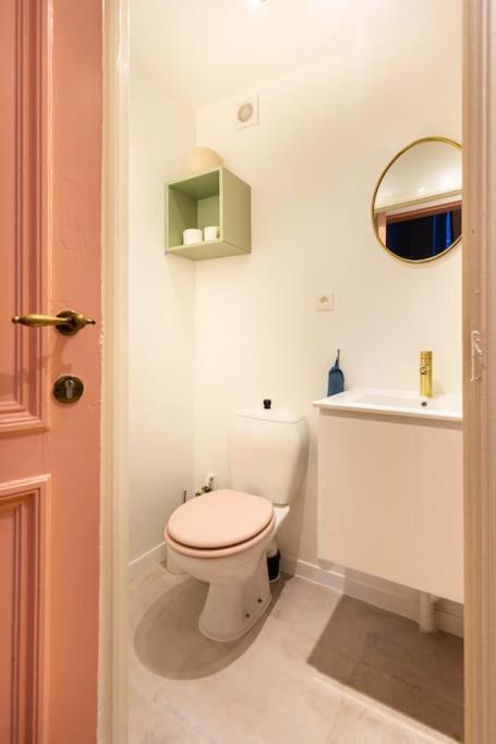 Pink Fairytale-Like Apartment Anvers Dış mekan fotoğraf